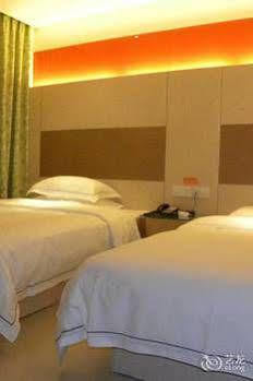 The Seven Hotel Yichang Exterior foto
